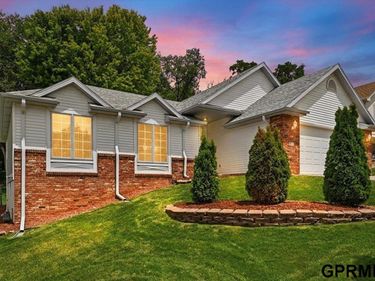 312 Buena Vista Circle, Council Bluffs, IA 51503