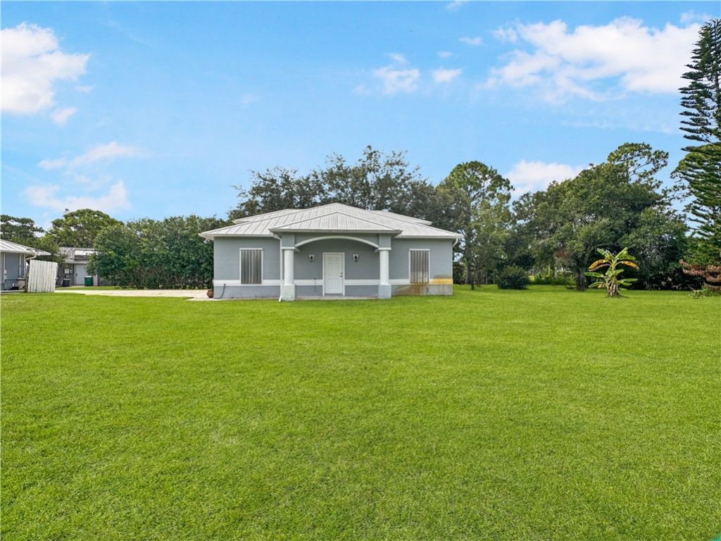 4105 Smokey Pines Court, Fort Pierce, FL 34951 Photo