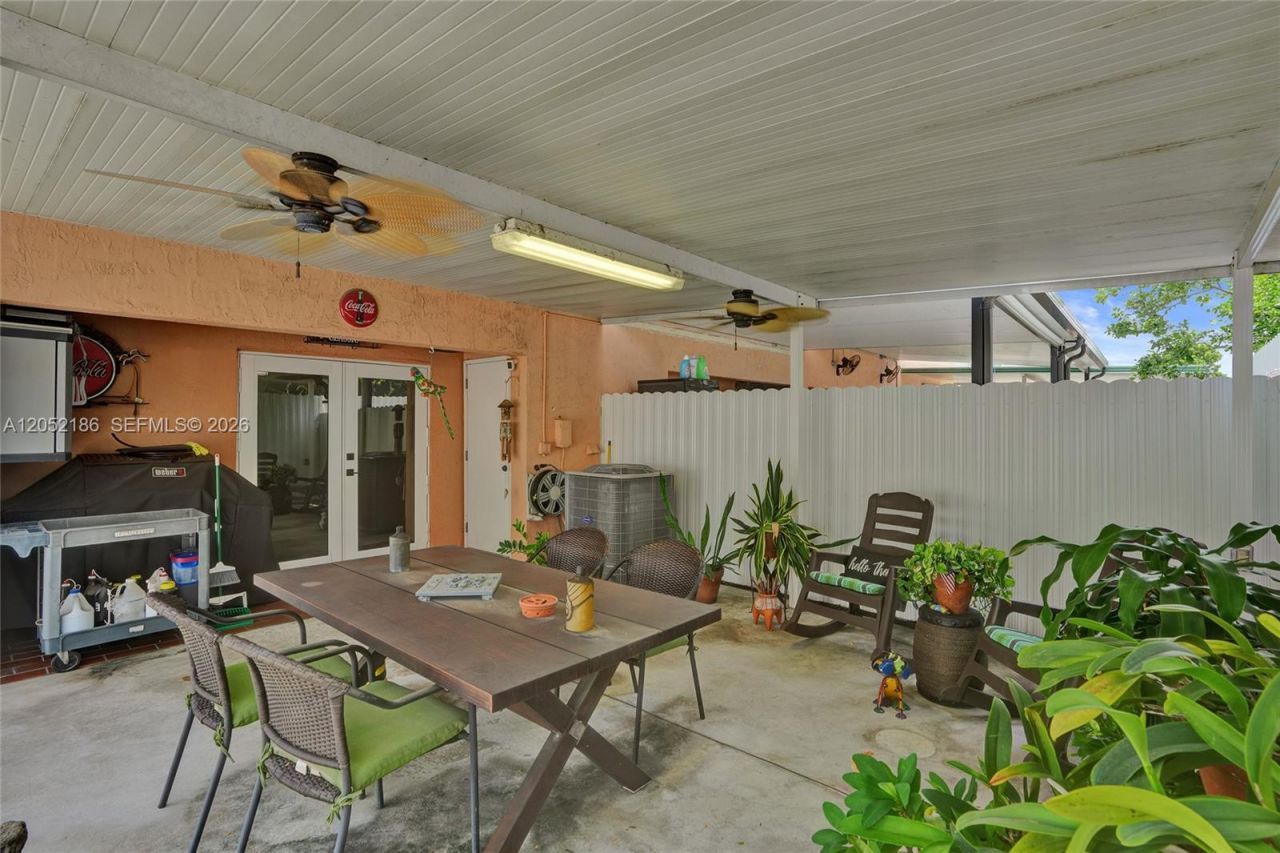 2359 W 74th St, Unit 1-104, Hialeah, FL 33016 Photo