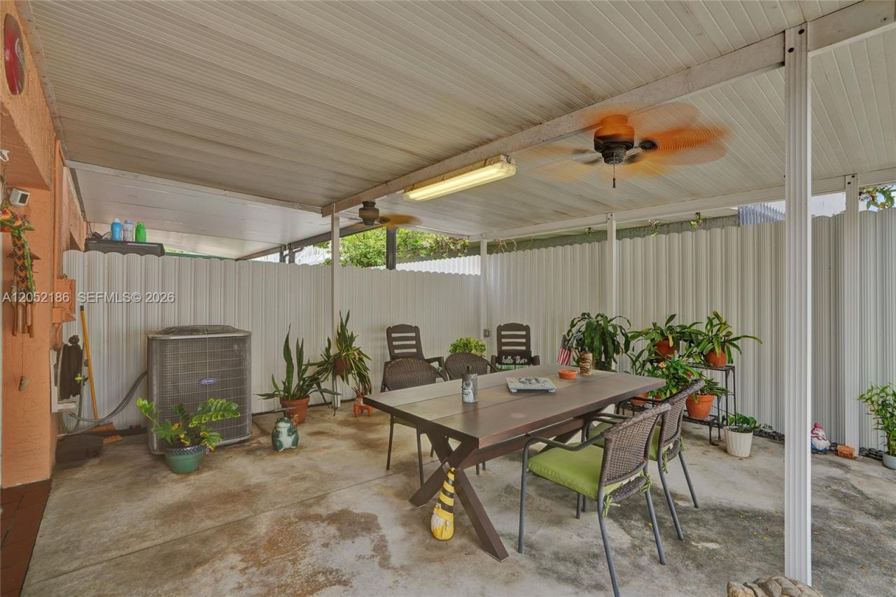 2359 W 74th St, Unit 1-104, Hialeah, FL 33016 Photo