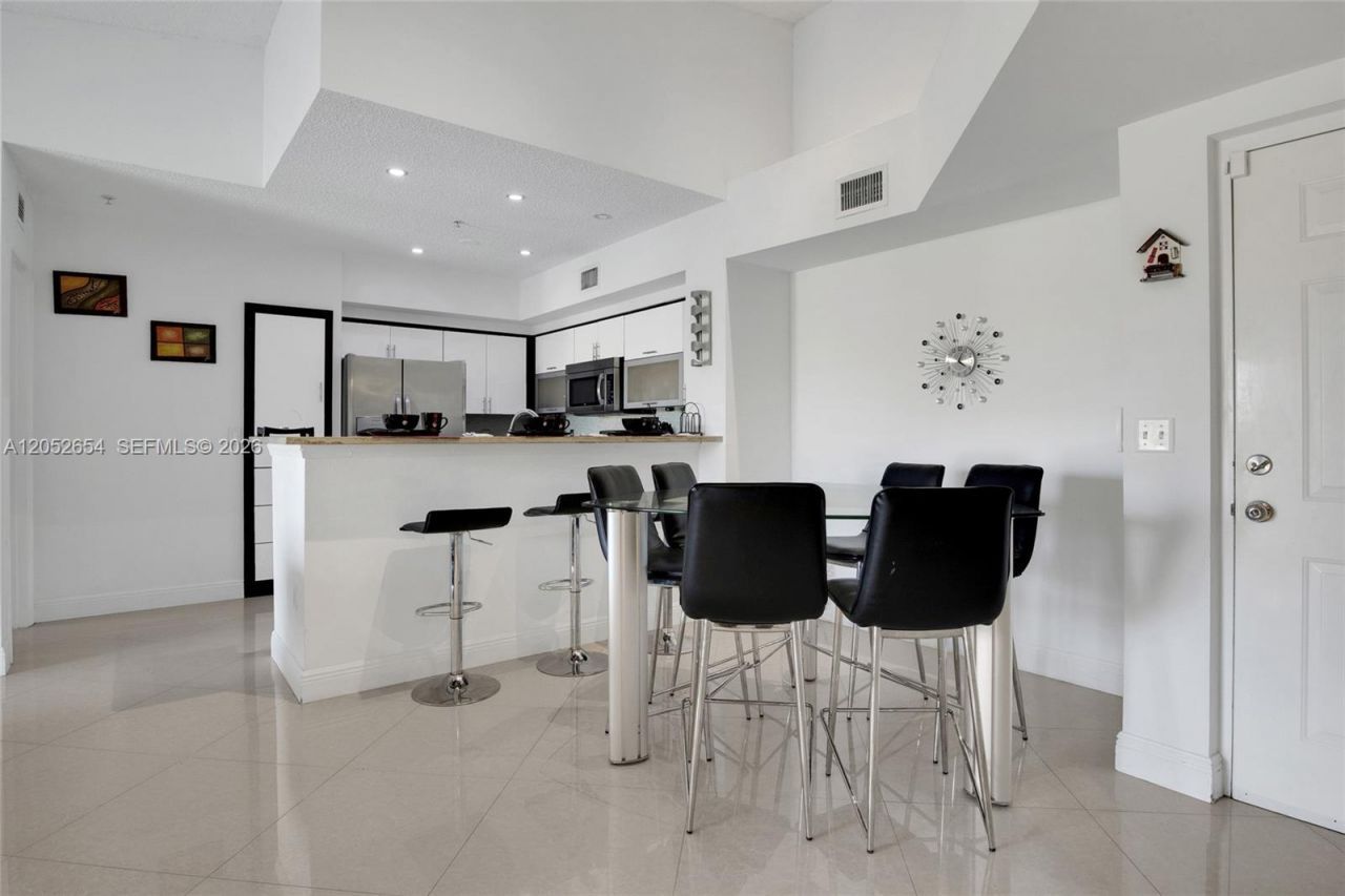 2200 E Preserve Way, Unit 304, Miramar, FL 33025 Photo