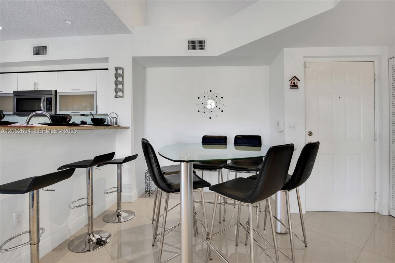 2200 E Preserve Way, Unit 304, Miramar, FL 33025 Photo