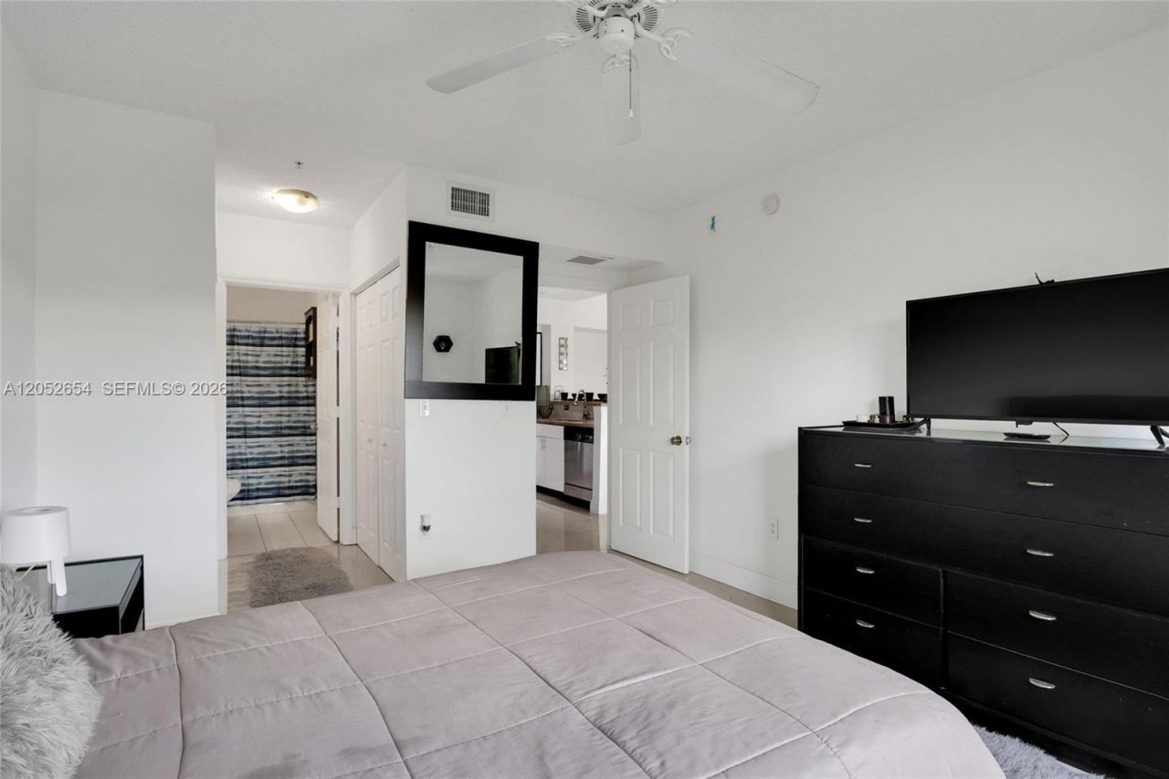 2200 E Preserve Way, Unit 304, Miramar, FL 33025 Photo