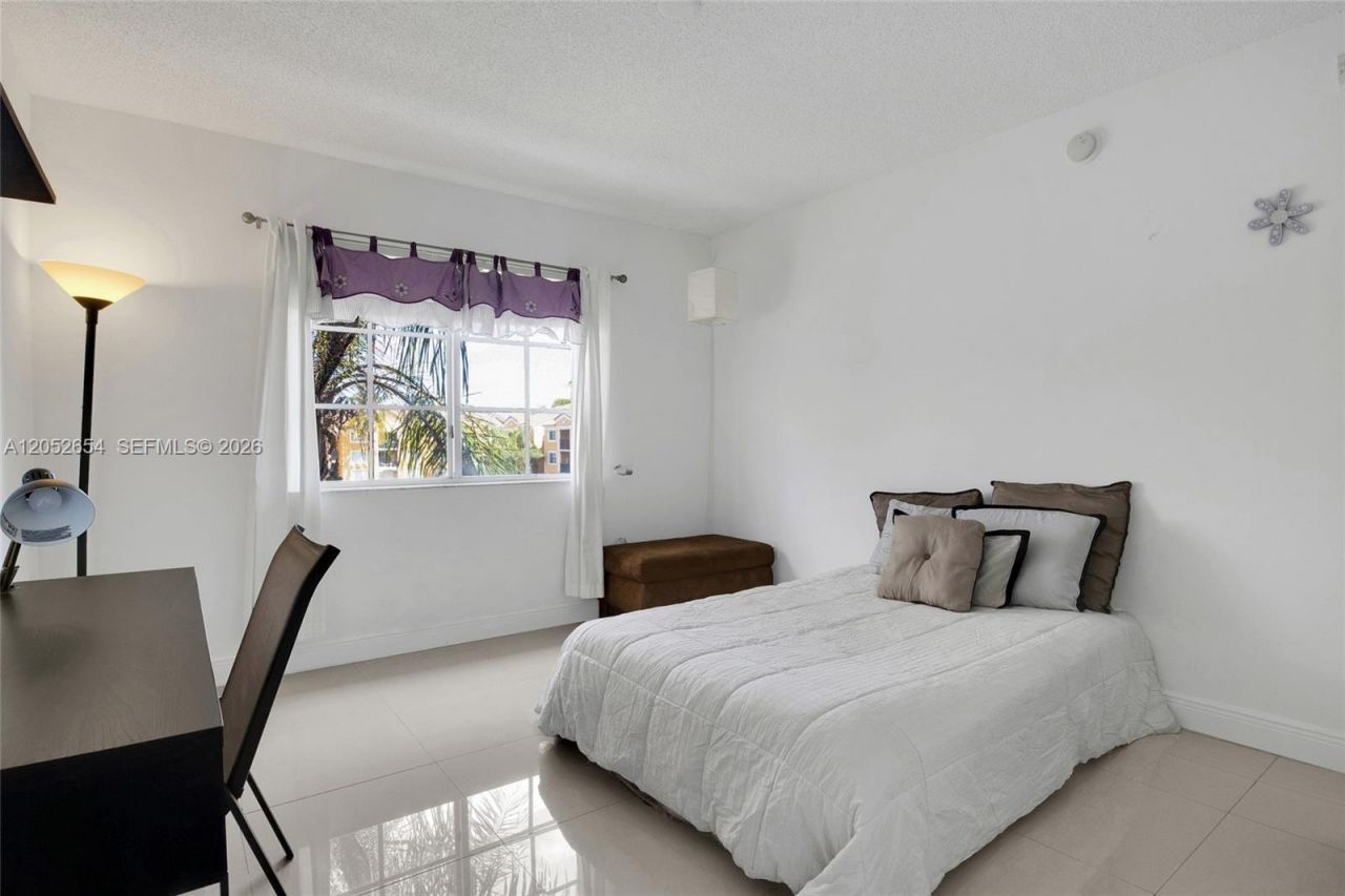 2200 E Preserve Way, Unit 304, Miramar, FL 33025 Photo