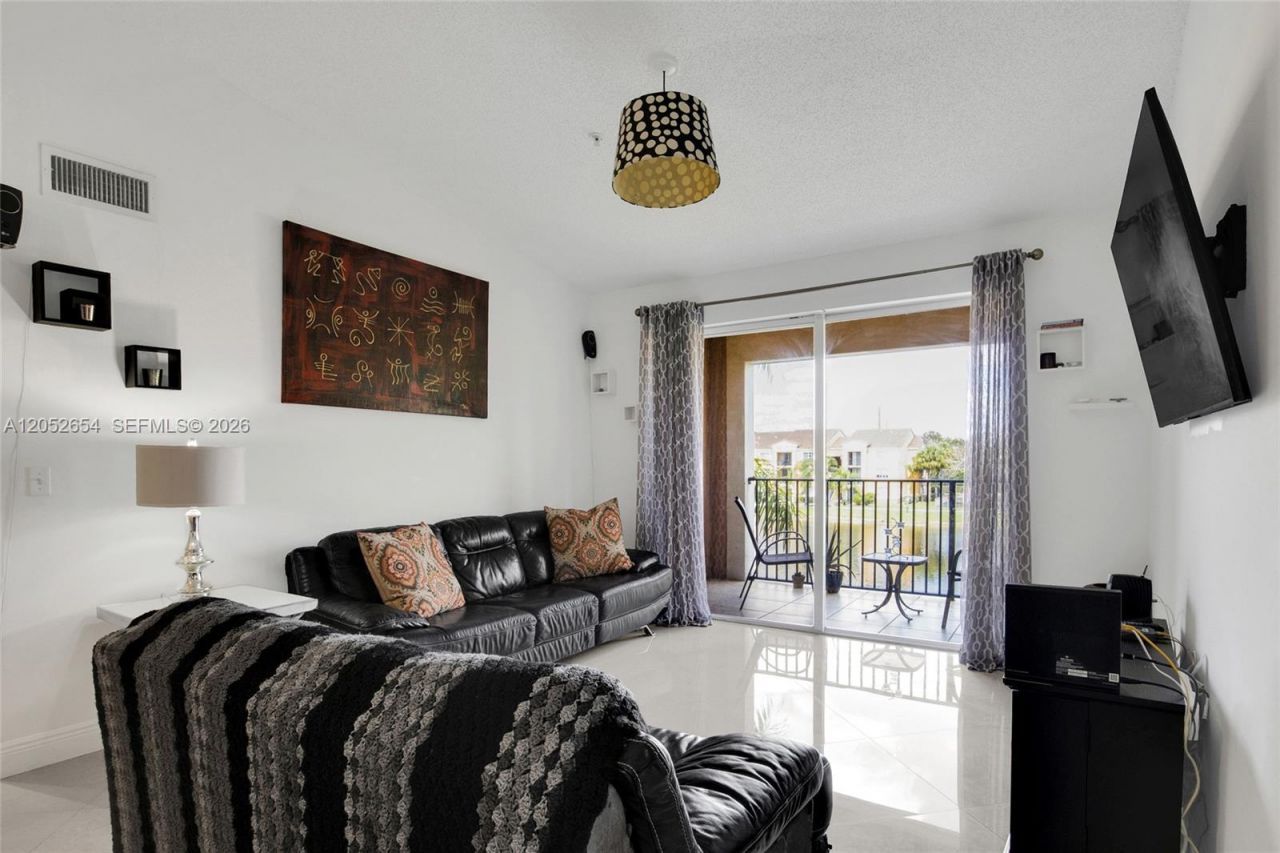 2200 E Preserve Way, Unit 304, Miramar, FL 33025 Photo