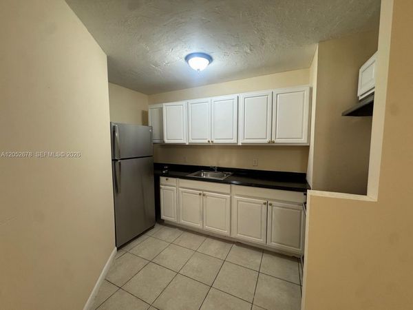 1200 NW 9th St , Unit B, Fort Lauderdale, FL 33311