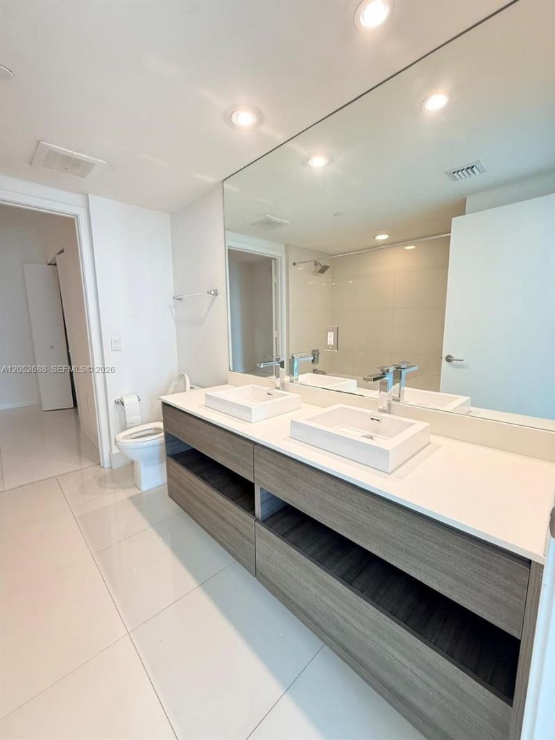 1100 S Miami Av, Unit 4103, Miami, FL 33130 Photo