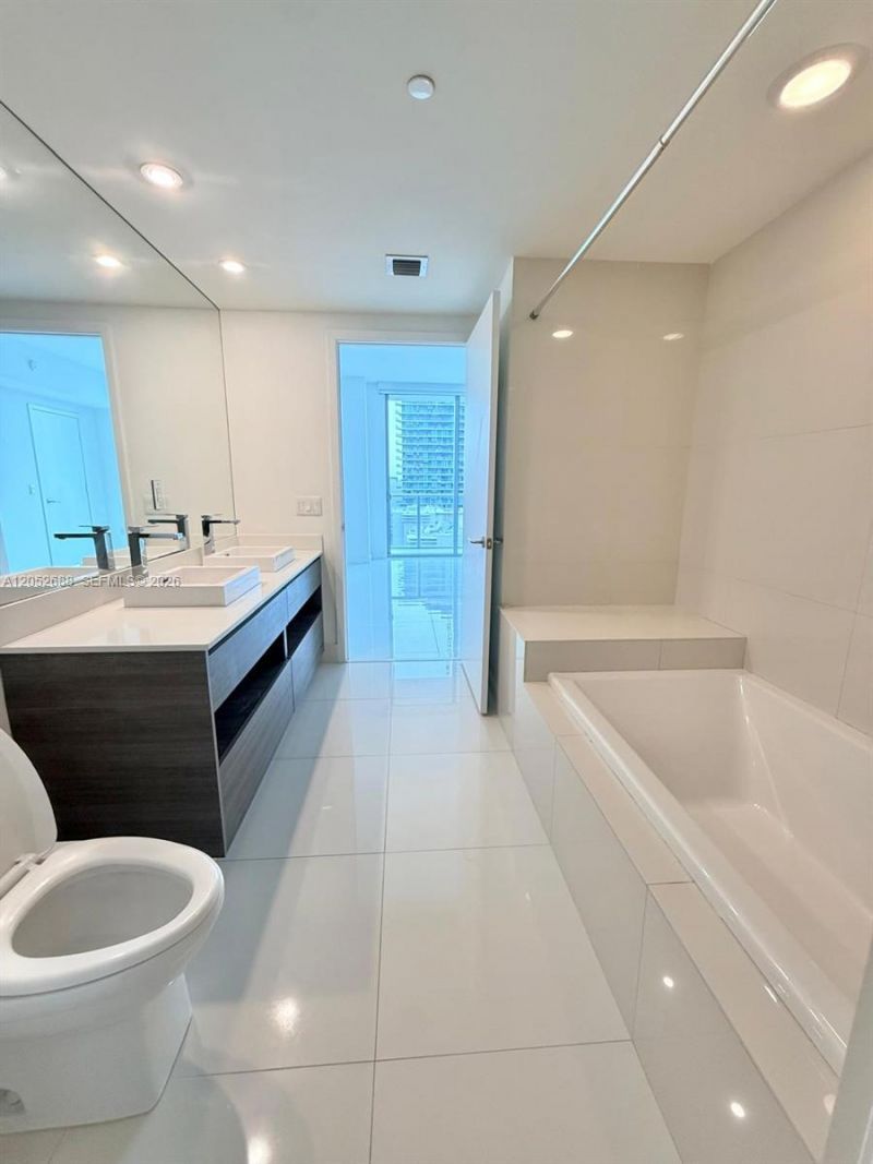 1100 S Miami Av, Unit 4103, Miami, FL 33130 Photo
