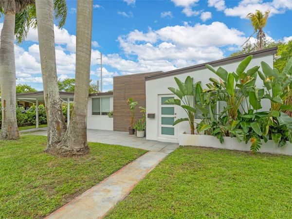 1580 NE 139th St , North Miami, FL 33161