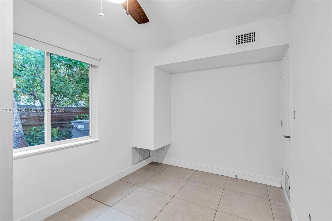 1580 NE 139th St , North Miami, FL 33161 Photo