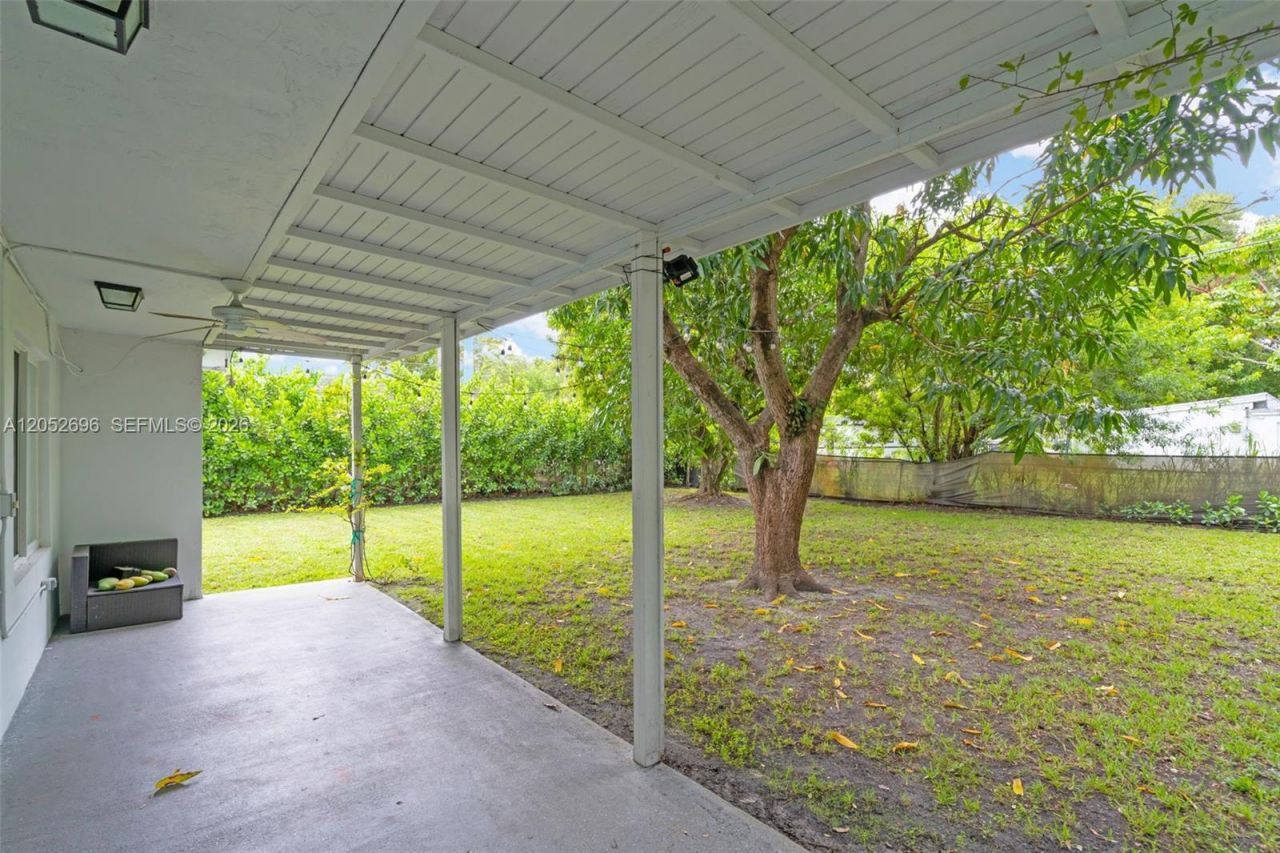 1580 NE 139th St , North Miami, FL 33161 Photo