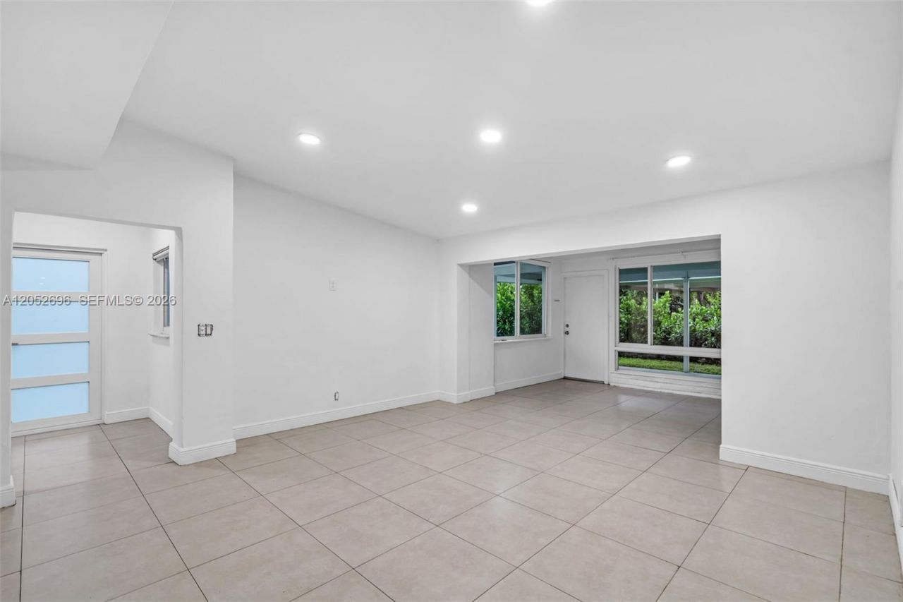 1580 NE 139th St , North Miami, FL 33161 Photo