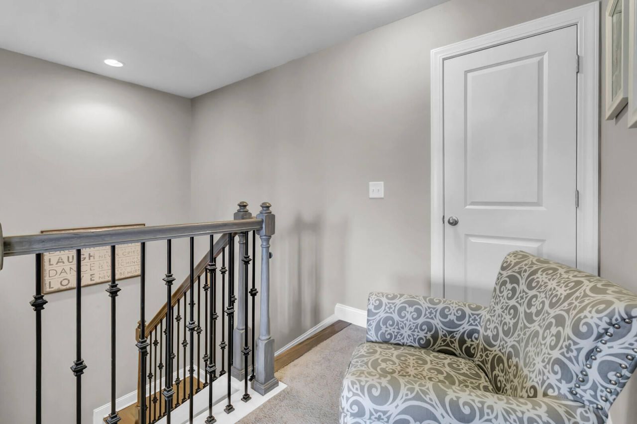 411 Whispering Breeze Lane Photo 32