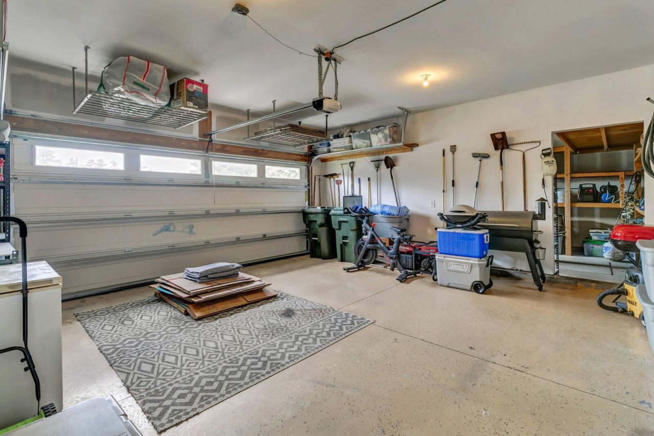 411 Whispering Breeze Lane Photo 37