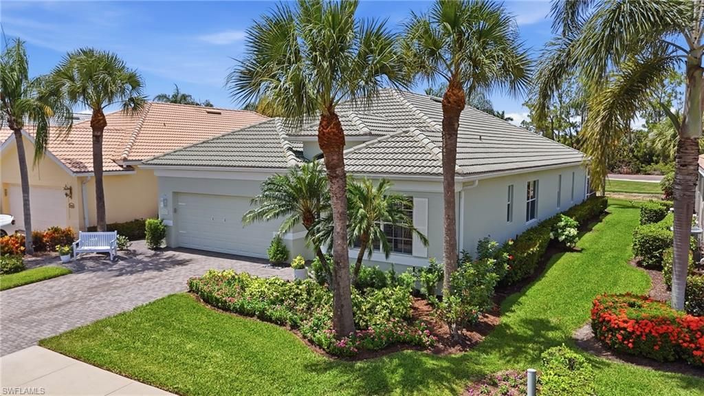 3662 Grand Cypress Dr, Naples, FL 34119 Photo