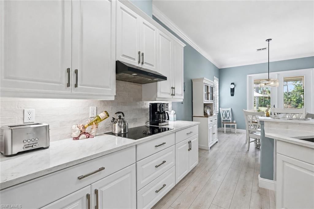 3662 Grand Cypress Dr, Naples, FL 34119 Photo
