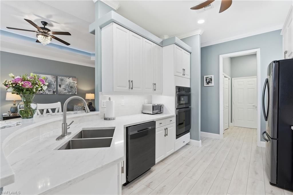 3662 Grand Cypress Dr, Naples, FL 34119 Photo