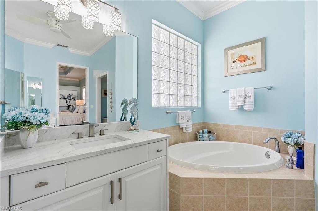 3662 Grand Cypress Dr, Naples, FL 34119 Photo