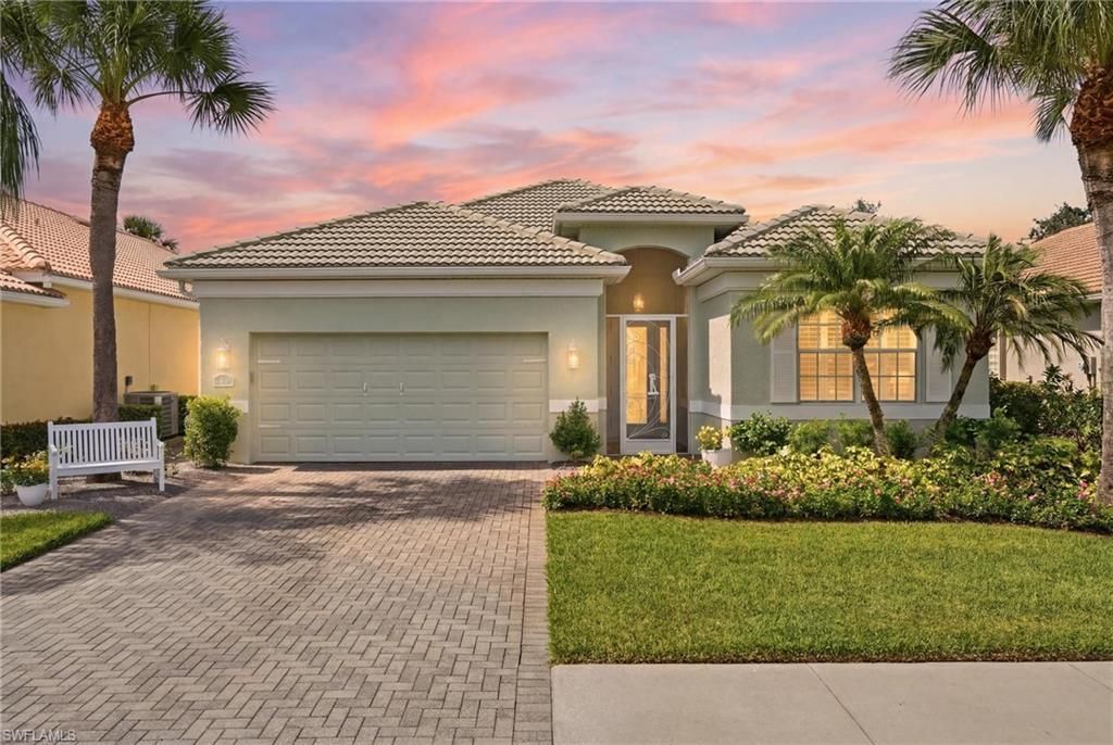 3662 Grand Cypress Dr, Naples, FL 34119 Photo