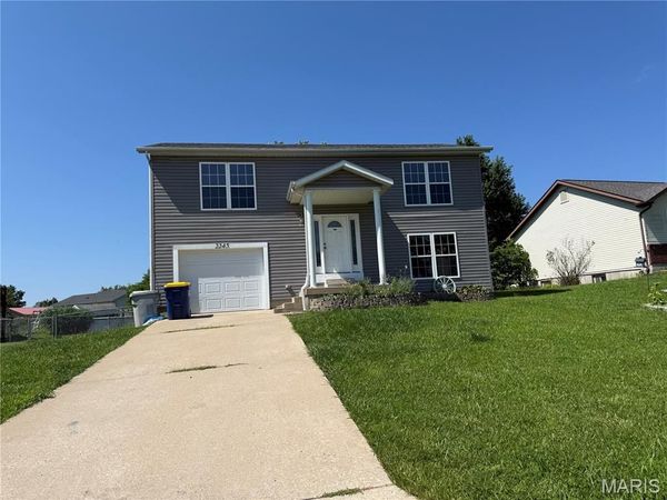 2245 Pinta Drive , Warrenton, MO 63383