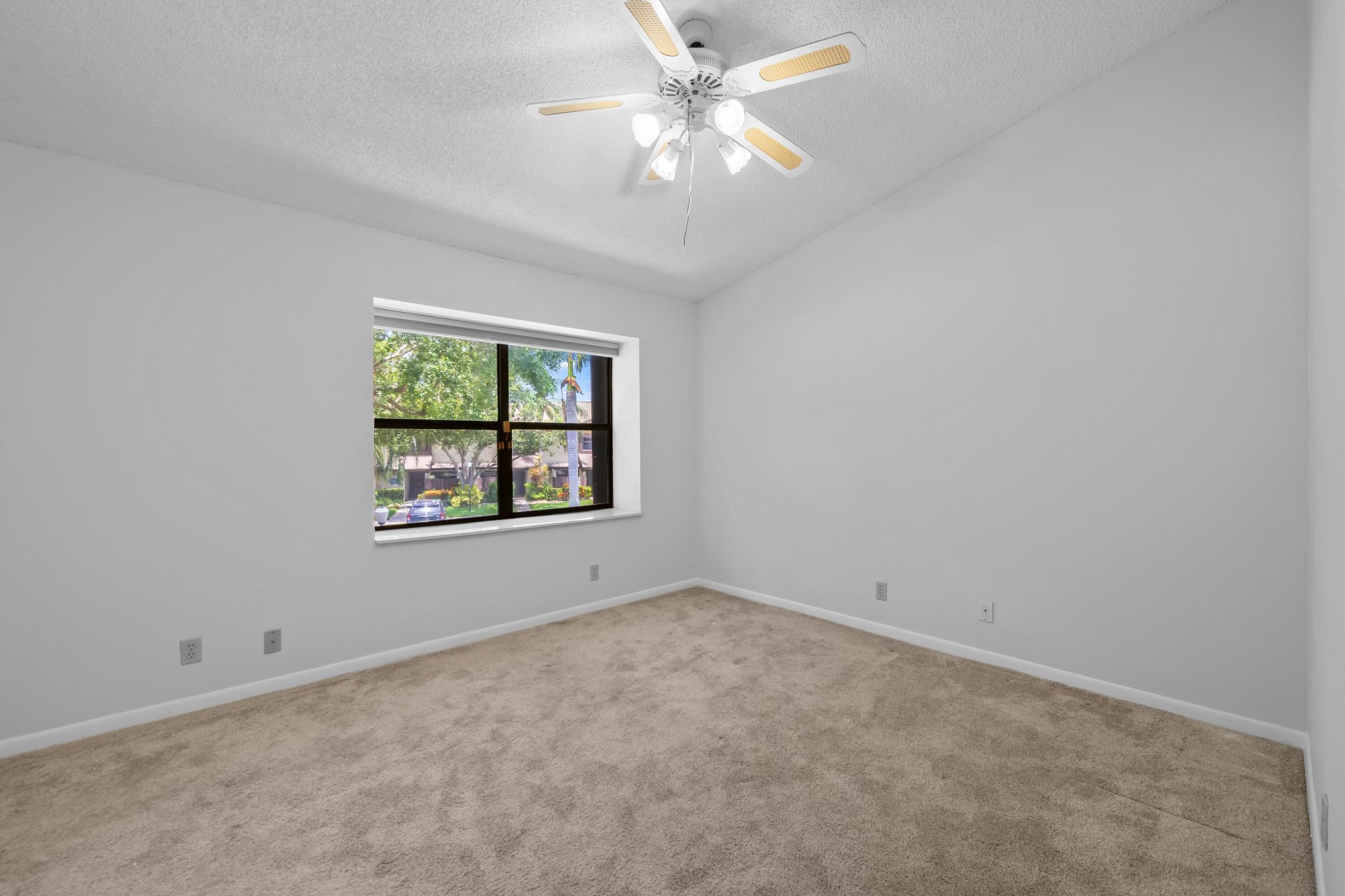 4586 Carambola Circle S, Unit 27217, Coconut Creek, FL 33066 Photo