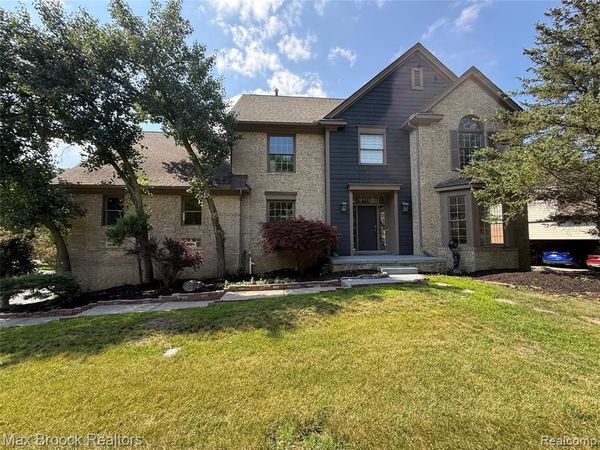 3382 Long Meadow Court, West Bloomfield Twp, MI 48324
