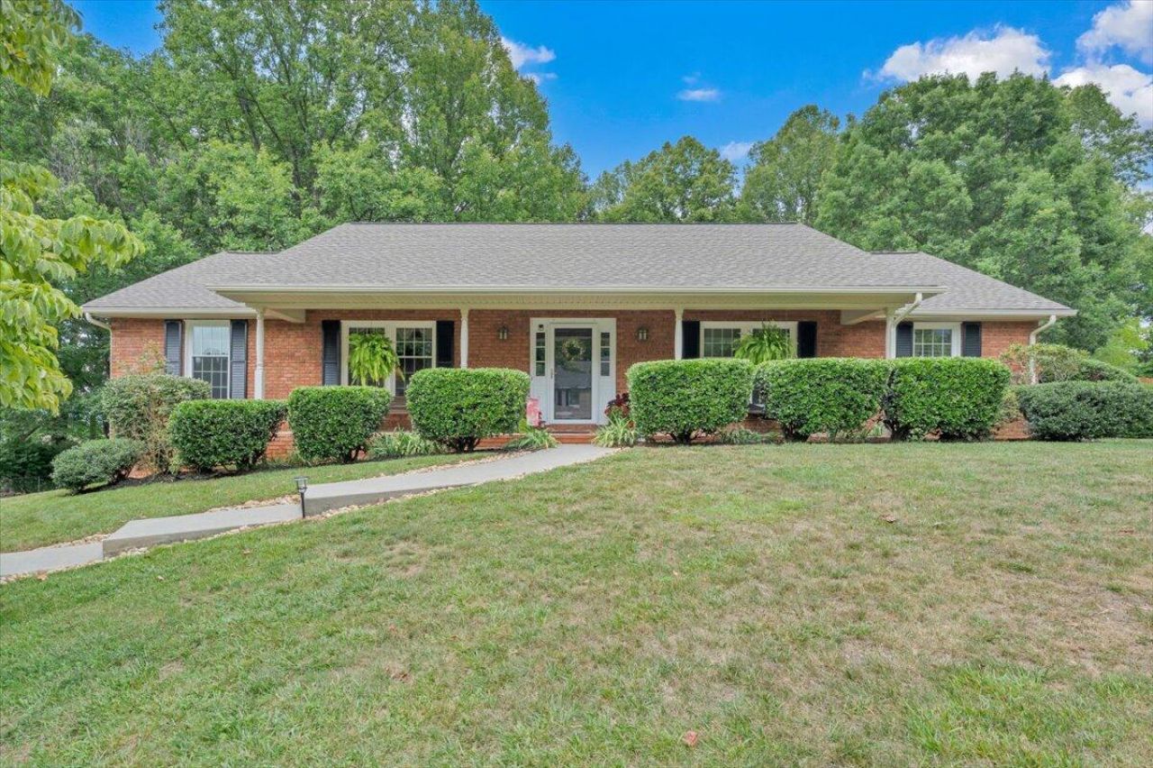 92 Pippin St, Roanoke, VA 24019 Main Photo