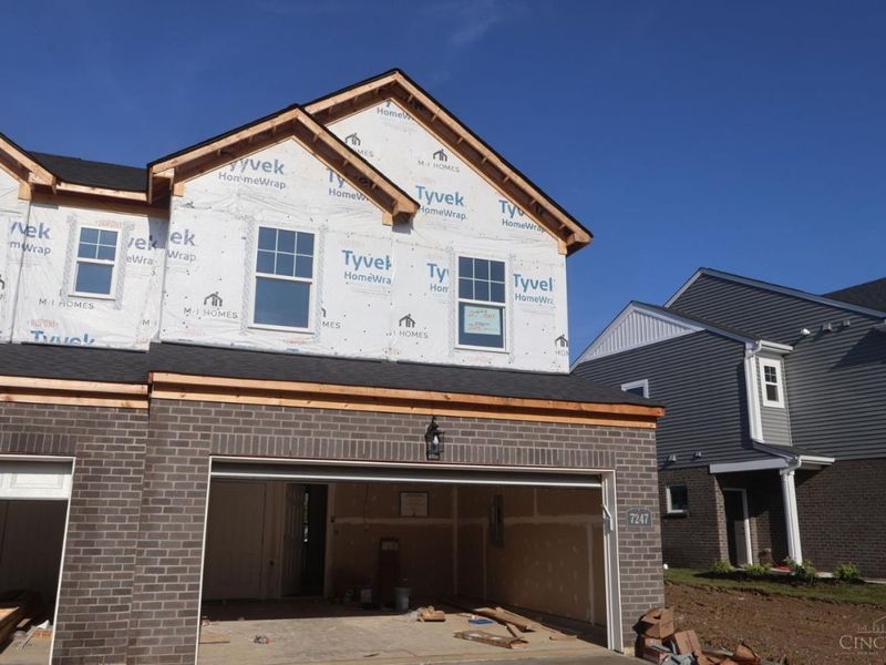 7247 Grandpoint Drive, Unit 27, West Chester, OH 45040 Photo 2