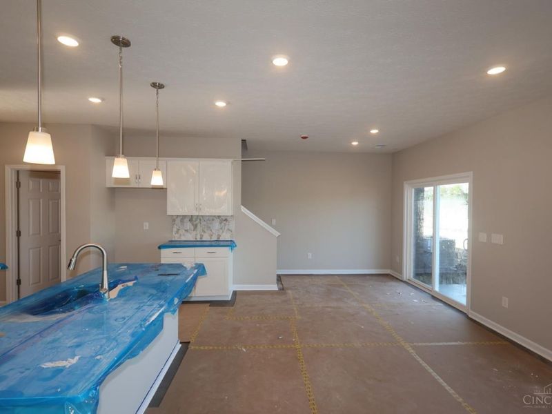 7247 Grandpoint Drive, Unit 27, West Chester, OH 45040 Photo 8