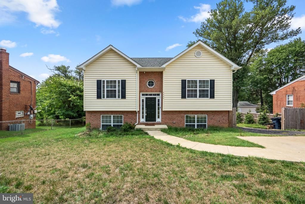 5405 AUTH ROAD , SUITLAND, MD 20746