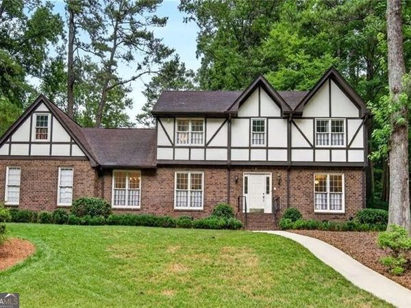 1186 Warrenhall Lane NE, Brookhaven, GA 30319