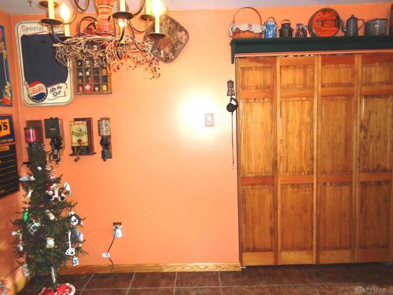 698 Lakengren Drive, Eaton, OH 45320 Photo 11