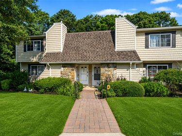 244 Lake Pointe Circle, Unit #244, Middle Island, NY 11953