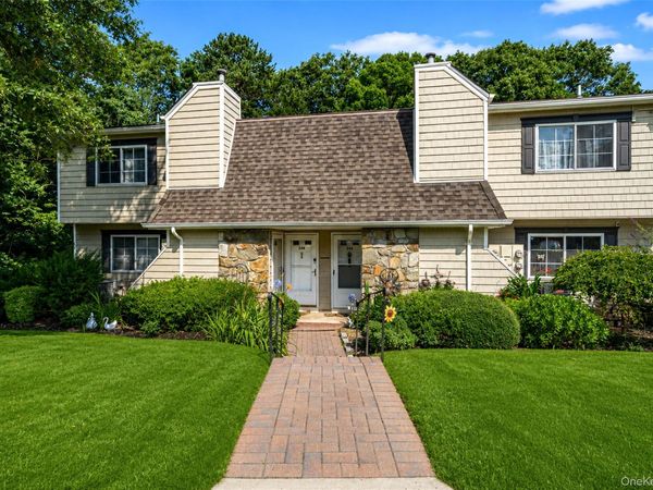 244 Lake Pointe Circle, Unit #244, Middle Island, NY 11953