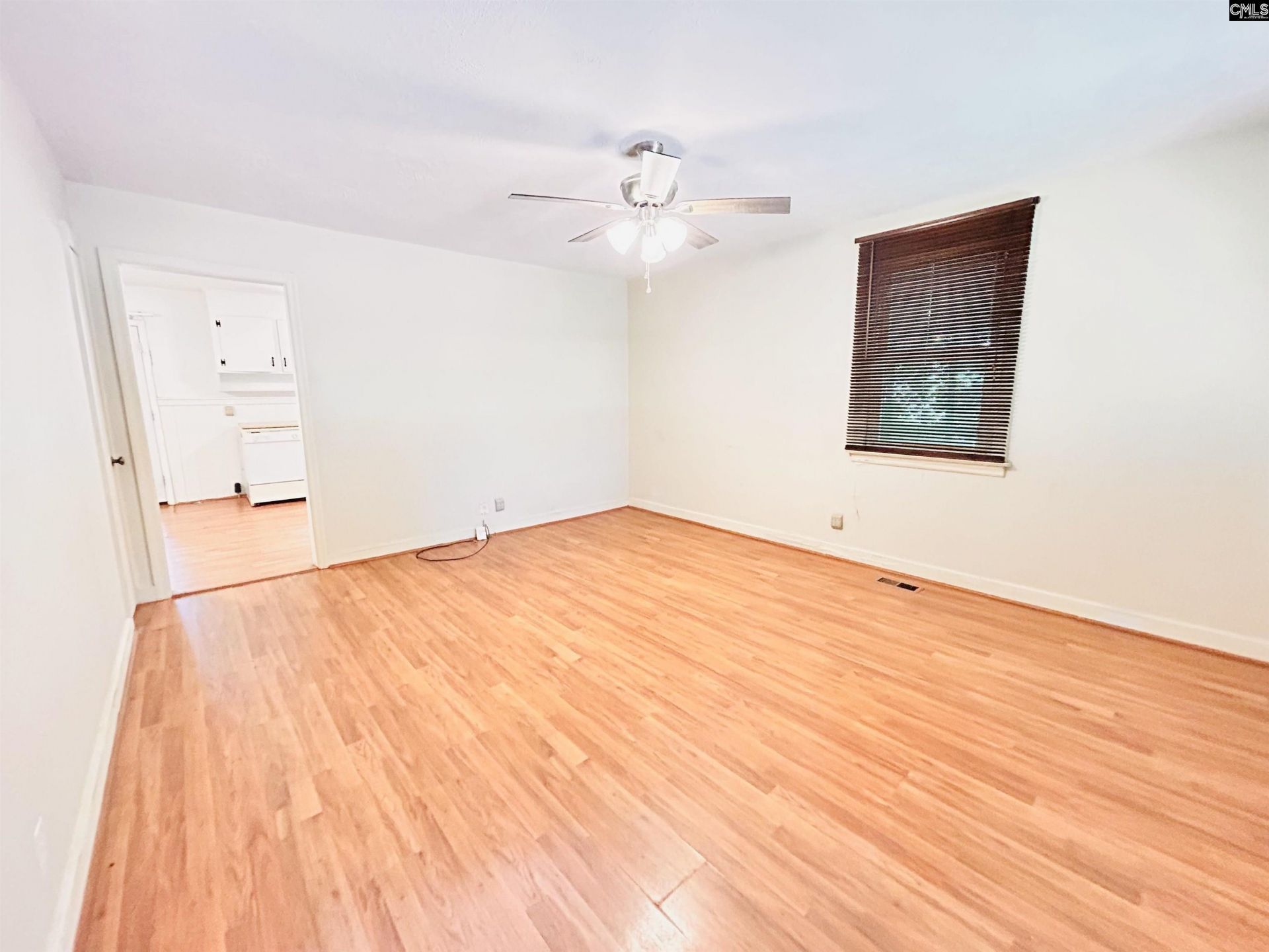 7536 Terry Street  Photo 4