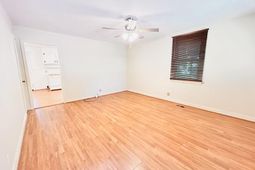 7536 Terry Street  photo 4