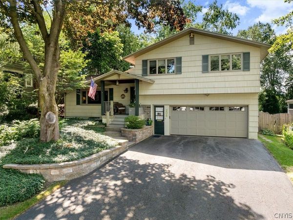 206 Hurlburt Road , Syracuse, NY 13224