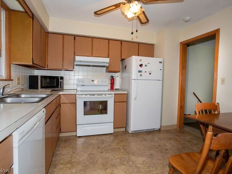 3937 S Schenley Avenue, Youngstown, OH 44511 Photo 10