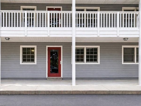 2890 Carriage Drive , Unit B, Winston-Salem, NC 27106