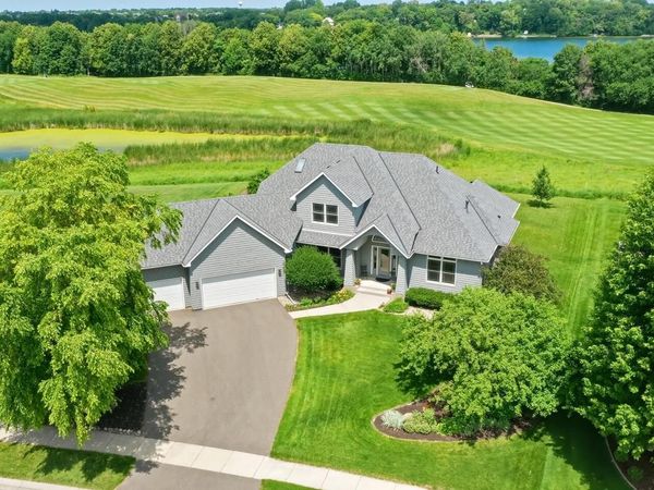 2996 Fairway Drive, Chaska, MN 55318