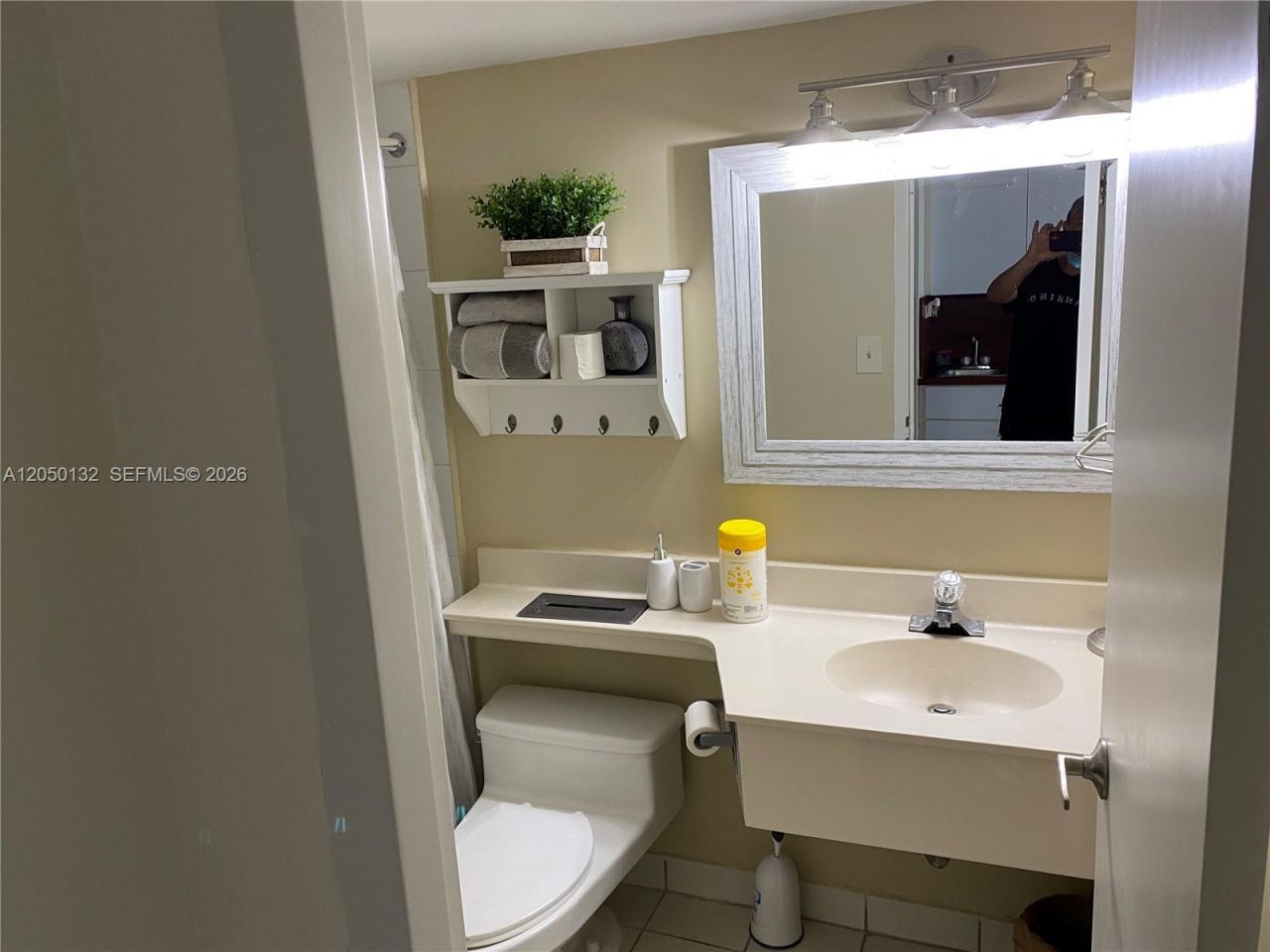 19201 E Collins Ave , Unit 442, Sunny Isles Beach, FL 33160 Photo