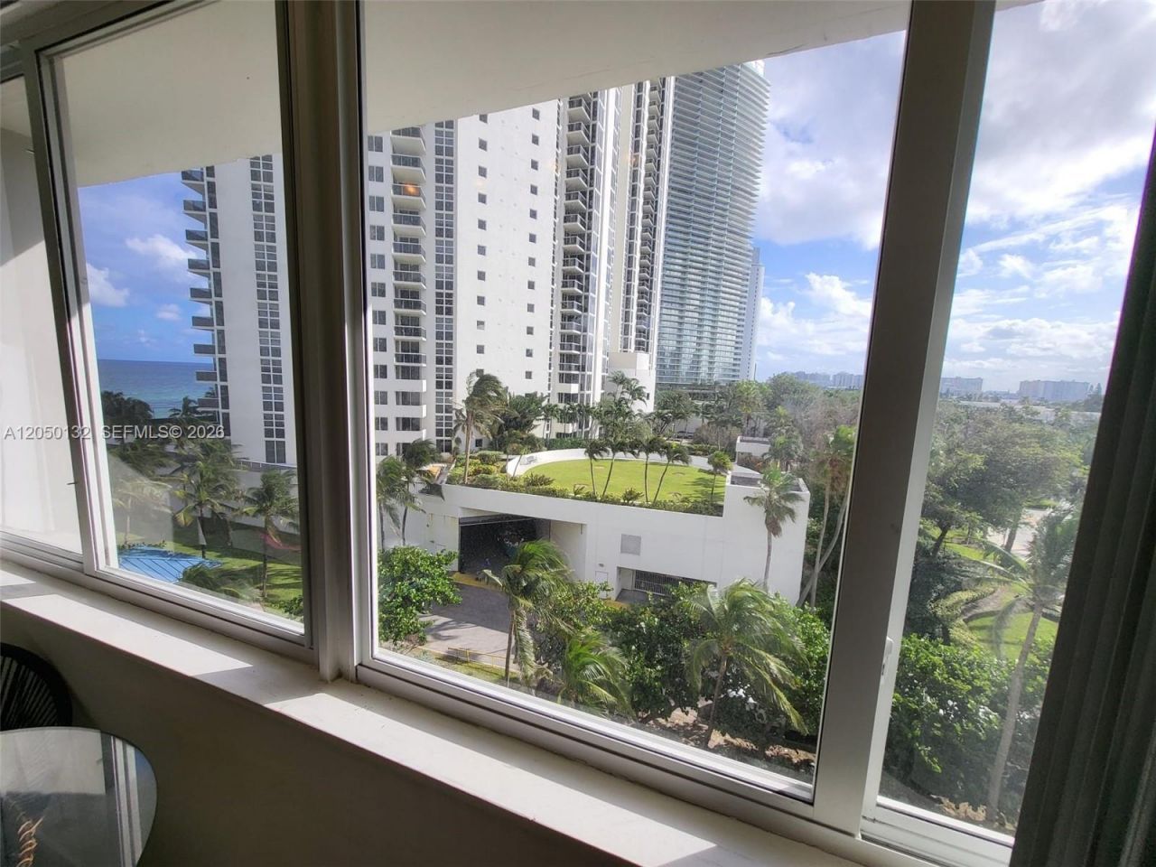 19201 E Collins Ave , Unit 442, Sunny Isles Beach, FL 33160 Photo