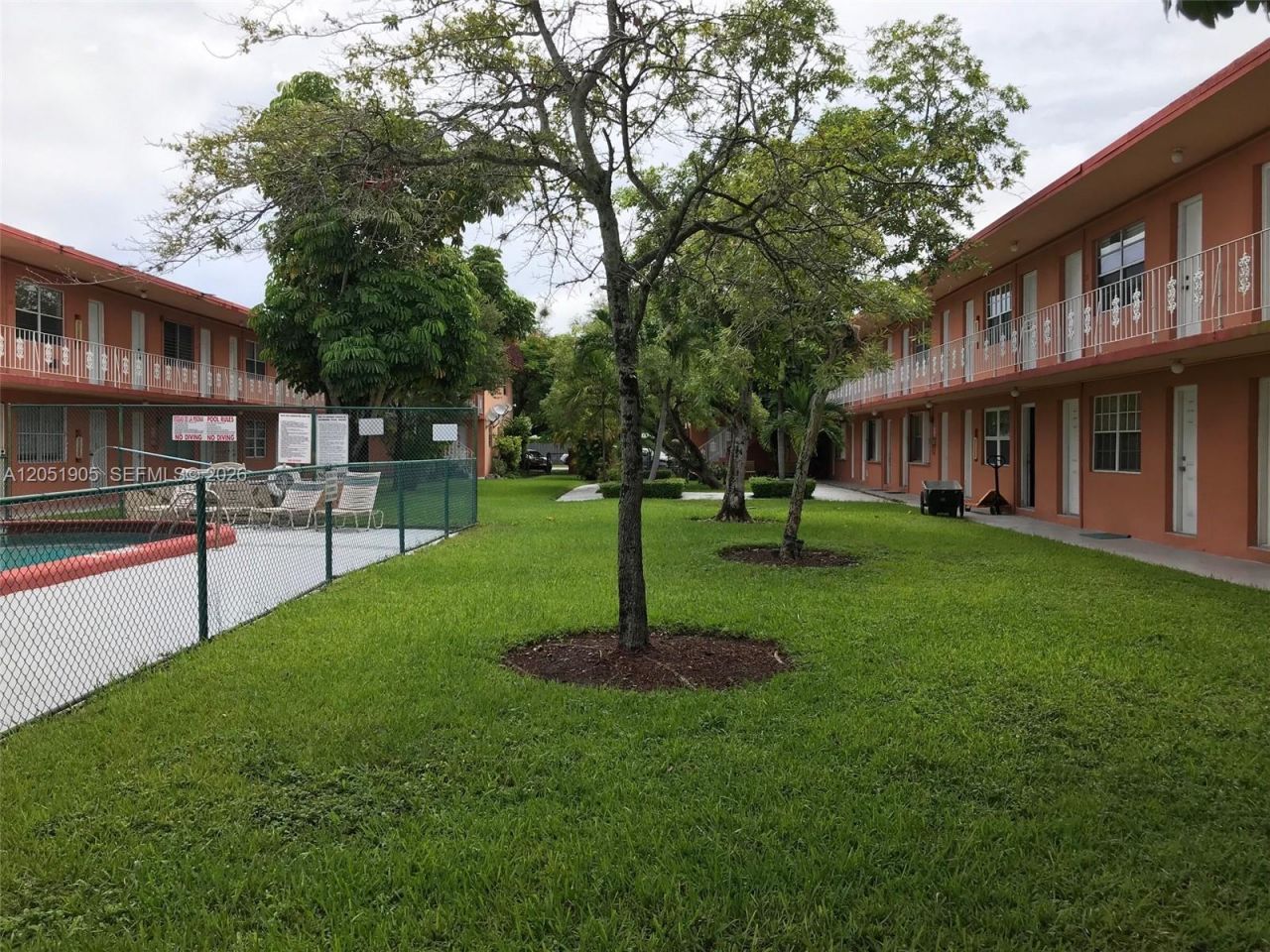 4550 SW 67th Ave , Unit 7, Miami, FL 33155 Photo