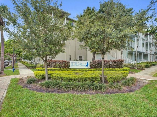 417 SW 13th Ter, Unit 417, Fort Lauderdale, FL 33312