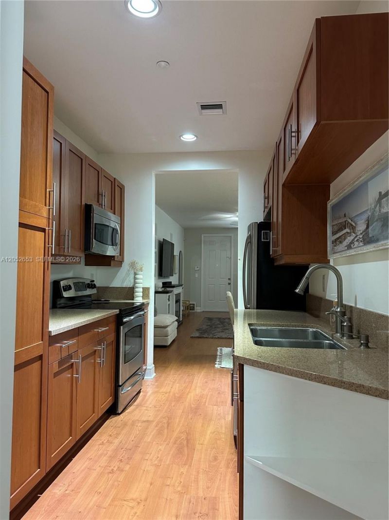 417 SW 13th Ter, Unit 417, Fort Lauderdale, FL 33312 Photo