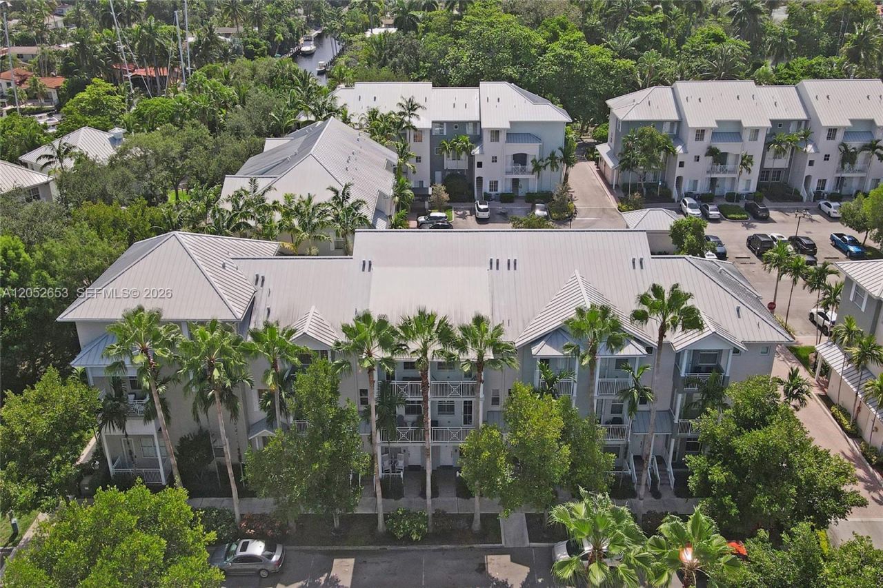 417 SW 13th Ter, Unit 417, Fort Lauderdale, FL 33312 Photo