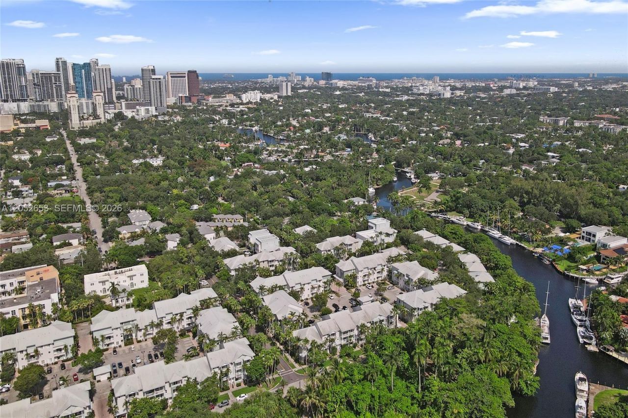 417 SW 13th Ter, Unit 417, Fort Lauderdale, FL 33312 Photo
