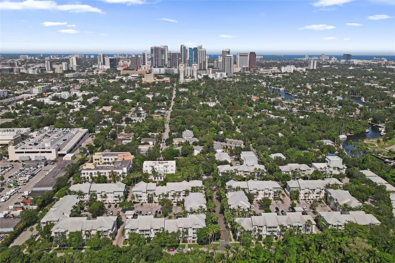 417 SW 13th Ter, Unit 417, Fort Lauderdale, FL 33312 Photo