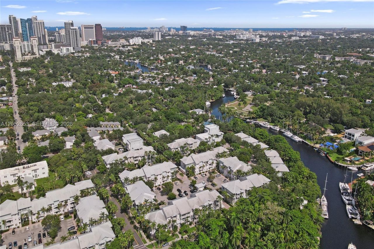 417 SW 13th Ter, Unit 417, Fort Lauderdale, FL 33312 Photo
