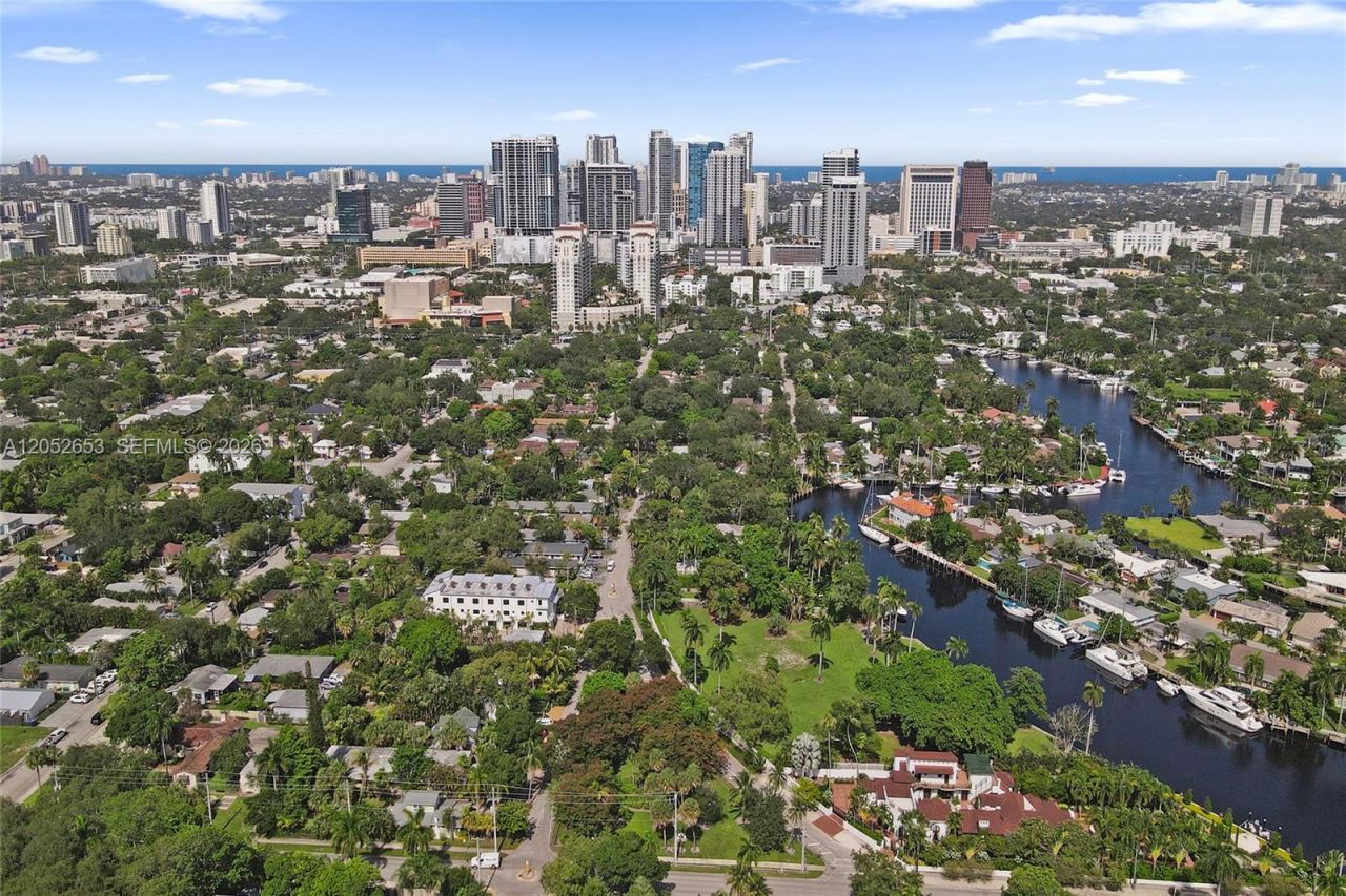 417 SW 13th Ter, Unit 417, Fort Lauderdale, FL 33312 Photo